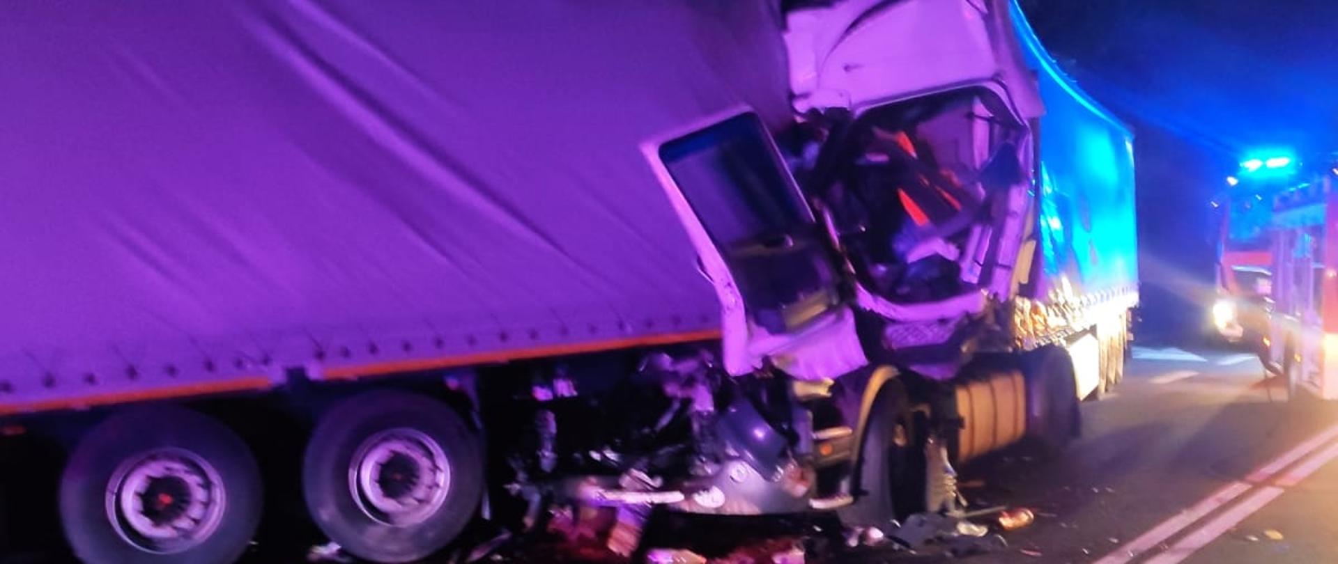 Chreptowce - wypadek ciężarówek na DK 19