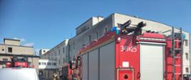 Pożar kanału wentylacyjnego w zakładzie produkcyjnym