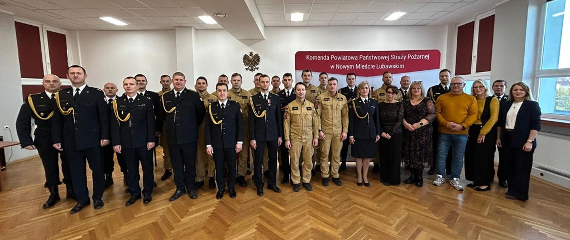 Uroczysta zbiórka z okazji Narodowego Święta Niepodległości