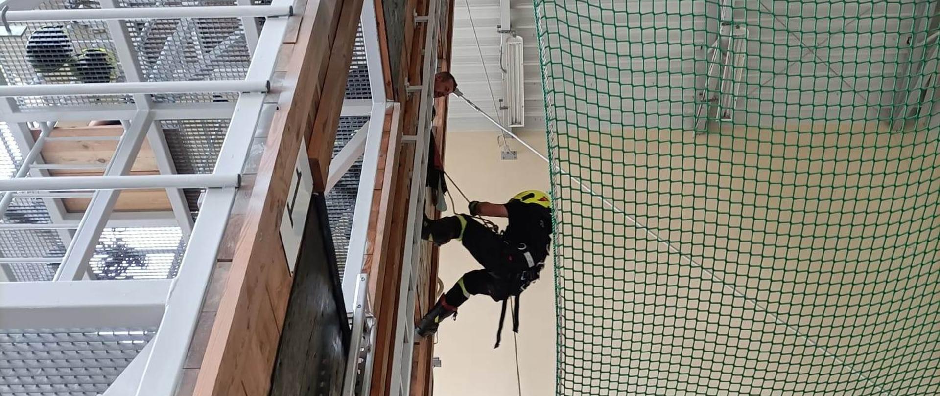 Cykl szkoleń w ramach doskonalenia zawodowego z zakresu ratownictwa wysokościowego dla druhów z Jednostek Ochotniczych Straży Pożarnych włączonych do Krajowego Systemie Ratowniczo – Gaśniczego z terenu powiatu obornickiego.