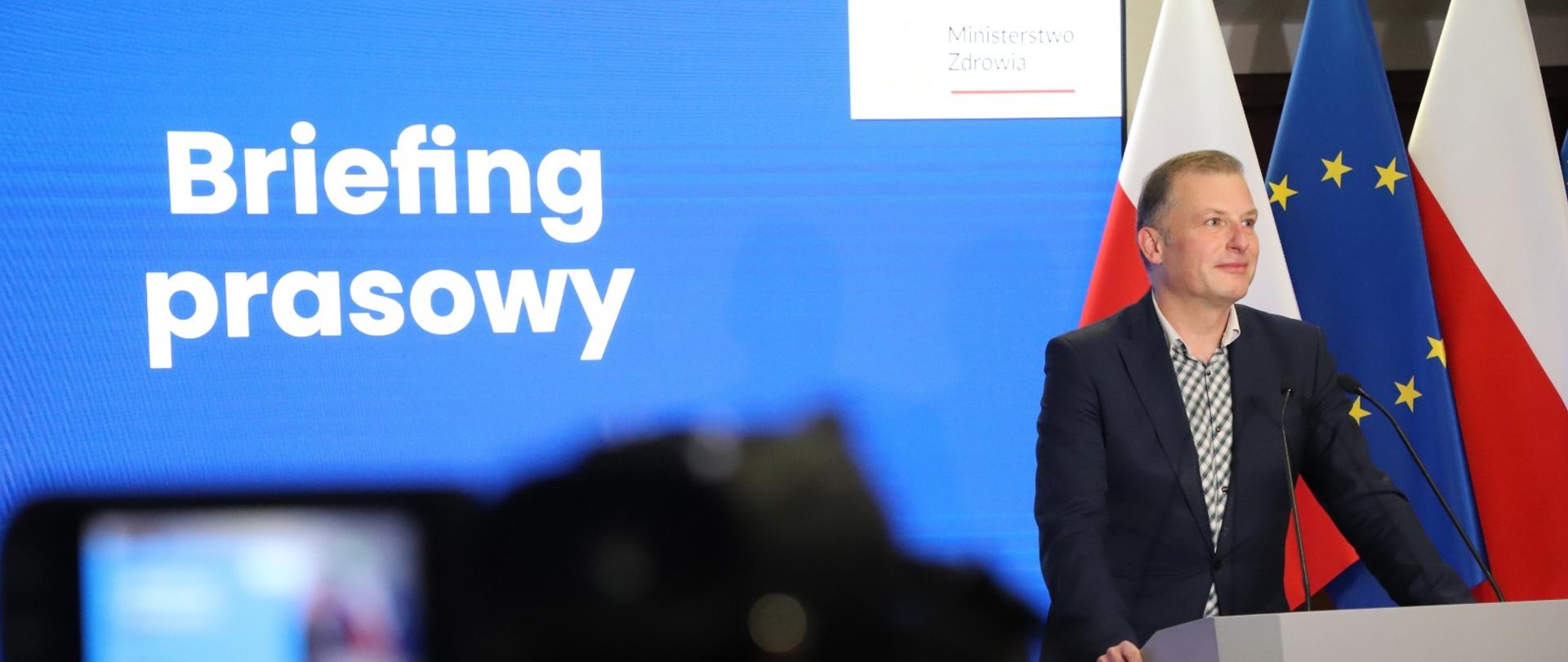 Rzecznik prasowy MZ Damian Kuraś