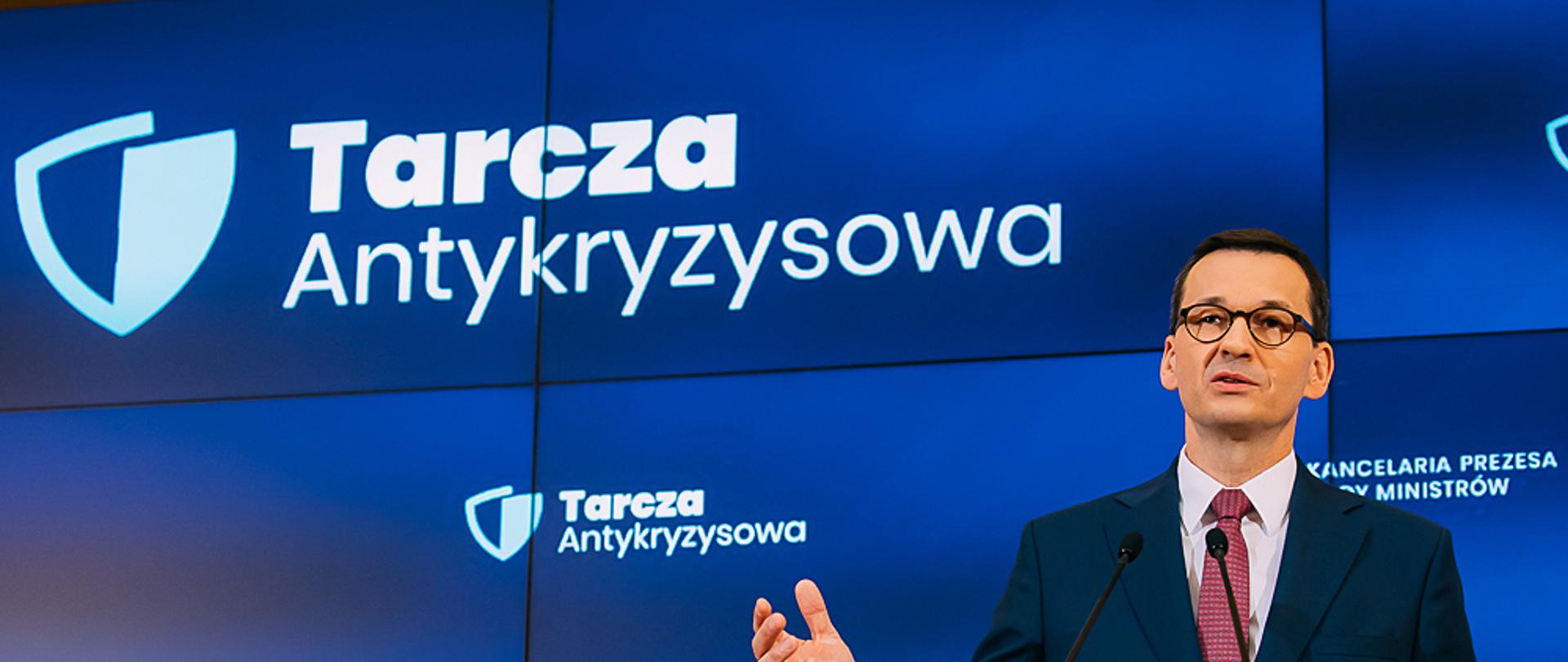 Zdjęcie z konferencji prasowej poświęconej Tarczy Antykryzysowej. Na zdjęciu Premier Mateusz Morawiecki.