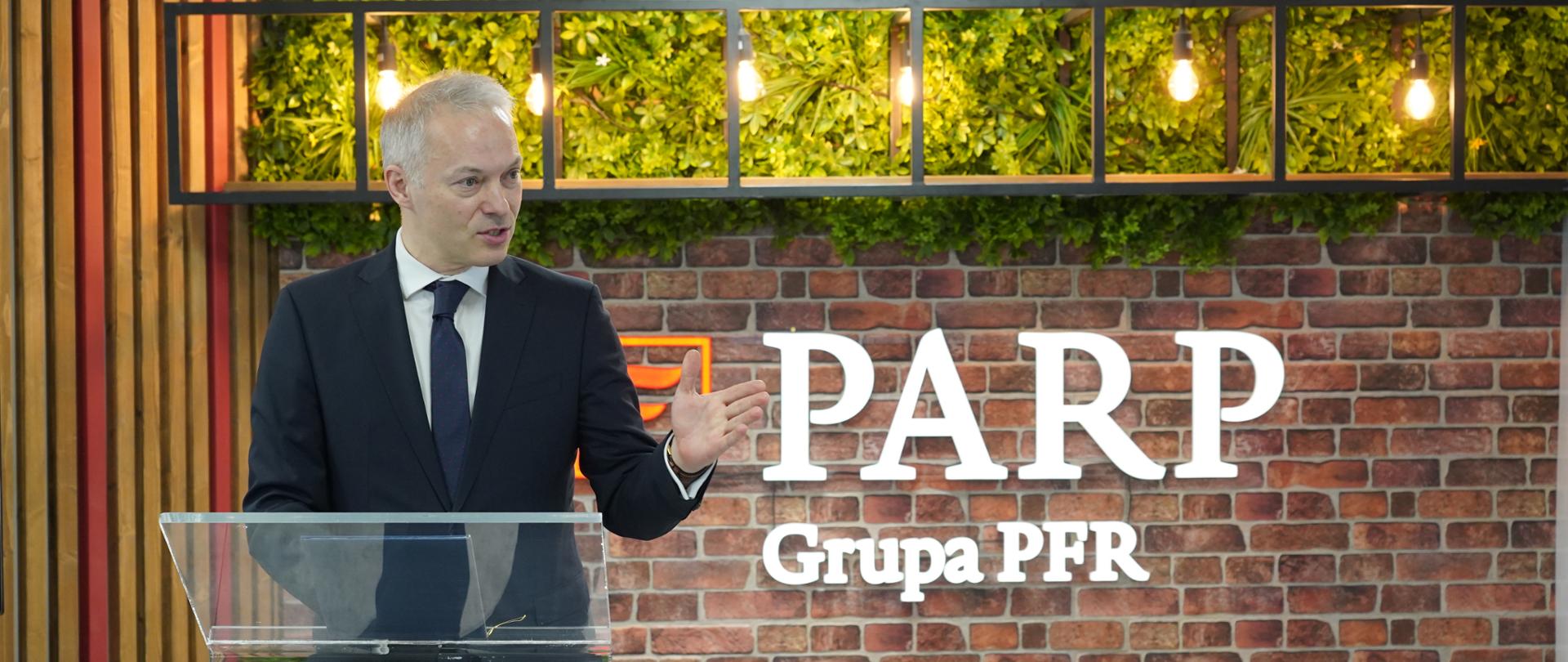 wiceminister Jacek Żalek