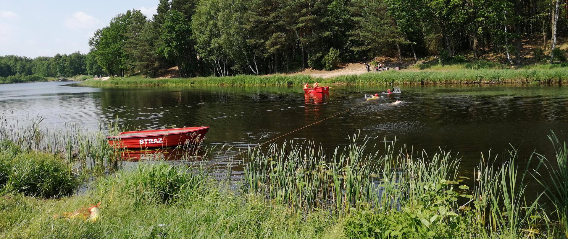 Ćwiczenia strażaków z ratownictwa wodnego -zalew "Patyki"
