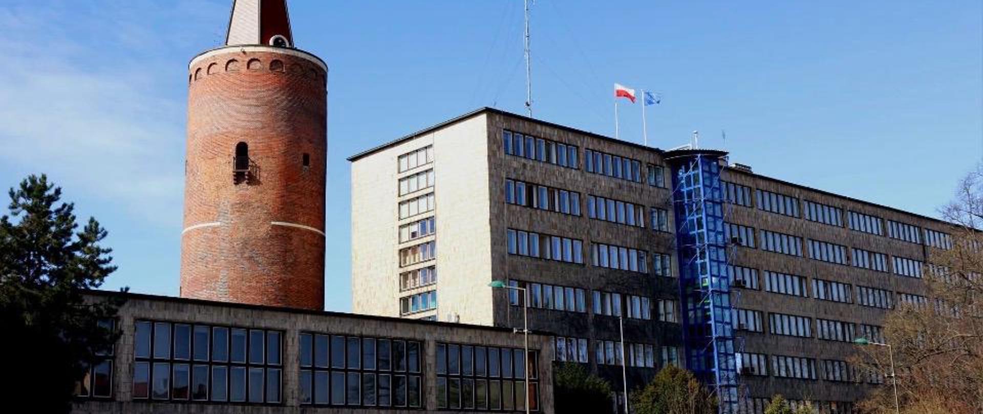 Widok ogólny na Opolski Urząd Wojewódzki w Opolu