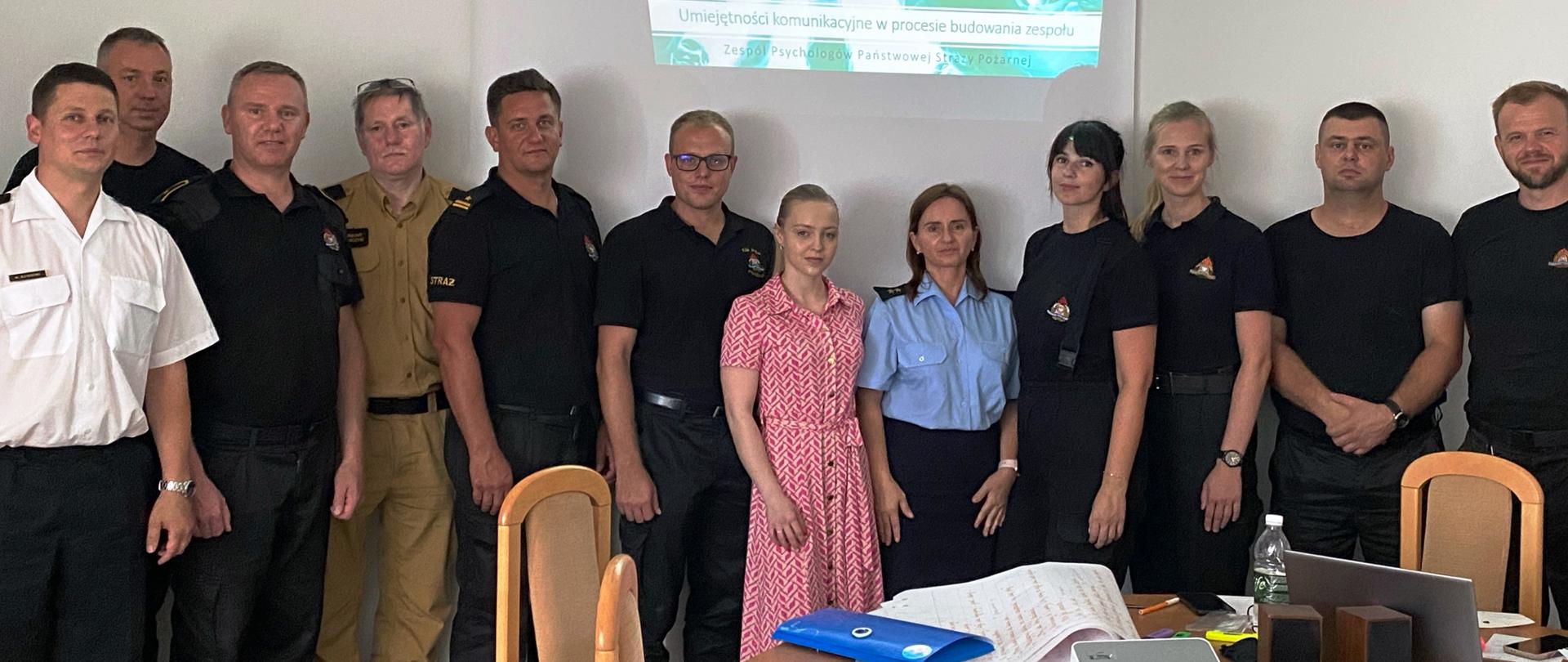 Warsztaty psychologiczne w Kołobrzegu. Zdjęcie grupowe.