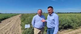 dr inż. Marcin Włodarczyk – Dyrektor Stacji Doświadczalnej Oceny Odmian w Zybiszowie i dr inż. Krzysztof Kaczmarek – Zastępca Dolnośląskiego Wojewódzkiego Inspektora Ochrony Roślin i Nasiennictwa na polu
