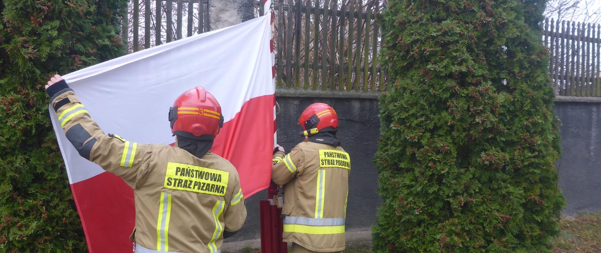 podniesienie_flagi_państwowej