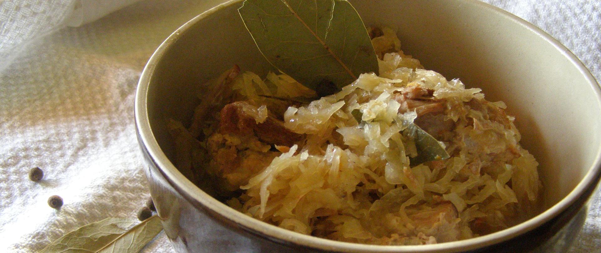 żeberka w kapuście