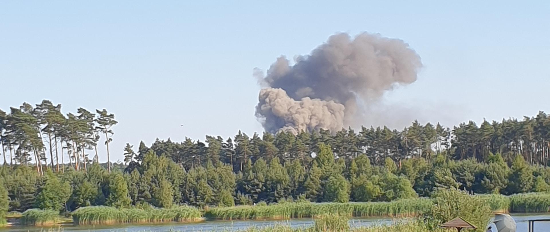 POŻAR HALI DO PRODUKCJI ROLNEJ O POWIERZCHNI 2000 MKW ORAZ WYPADEK SAMOCHODOWY [09.07.2023]