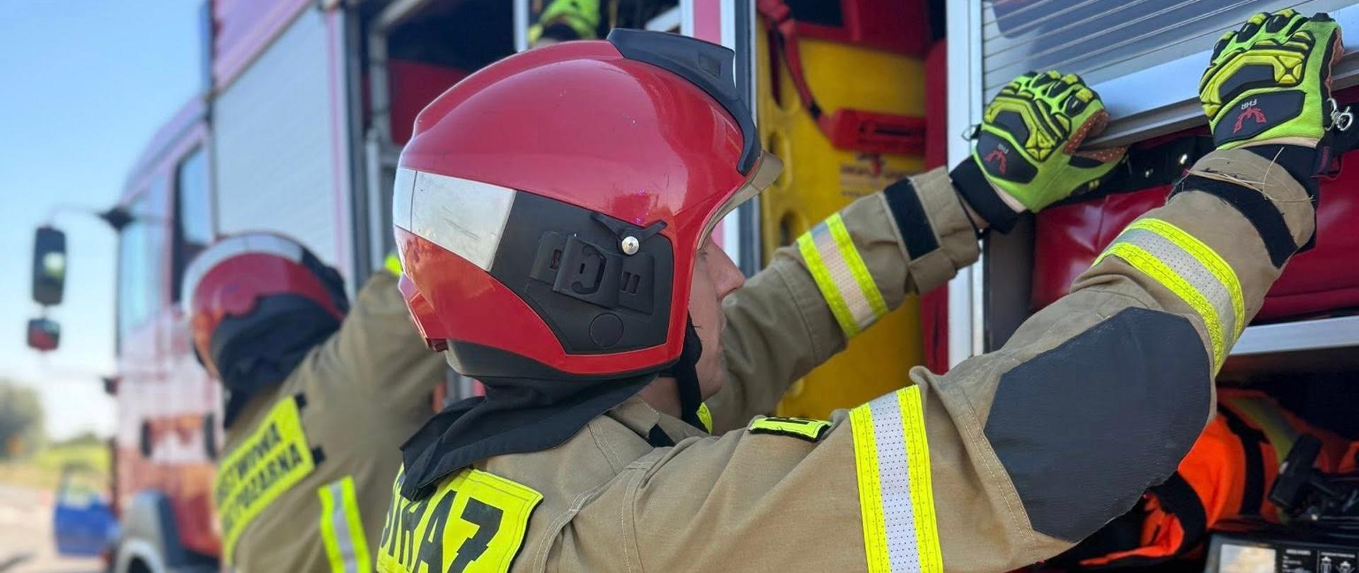 Zderzenie dwóch samochodów osobowych