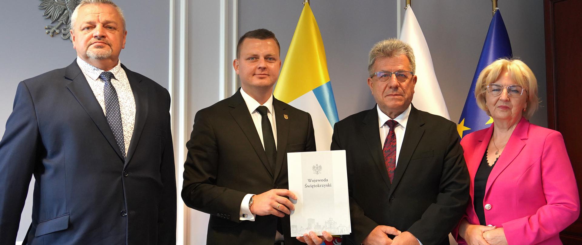 Podpisanie umowy z gminą Samborzec