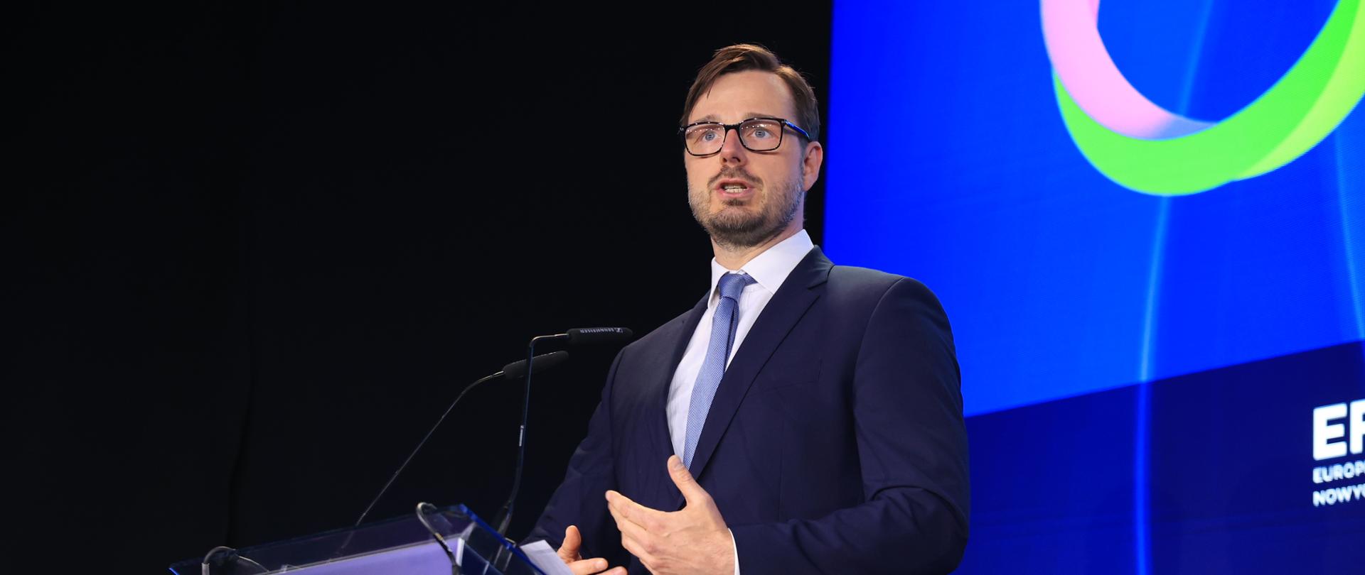 Minister Jakub Jaworowski podczas EFNI