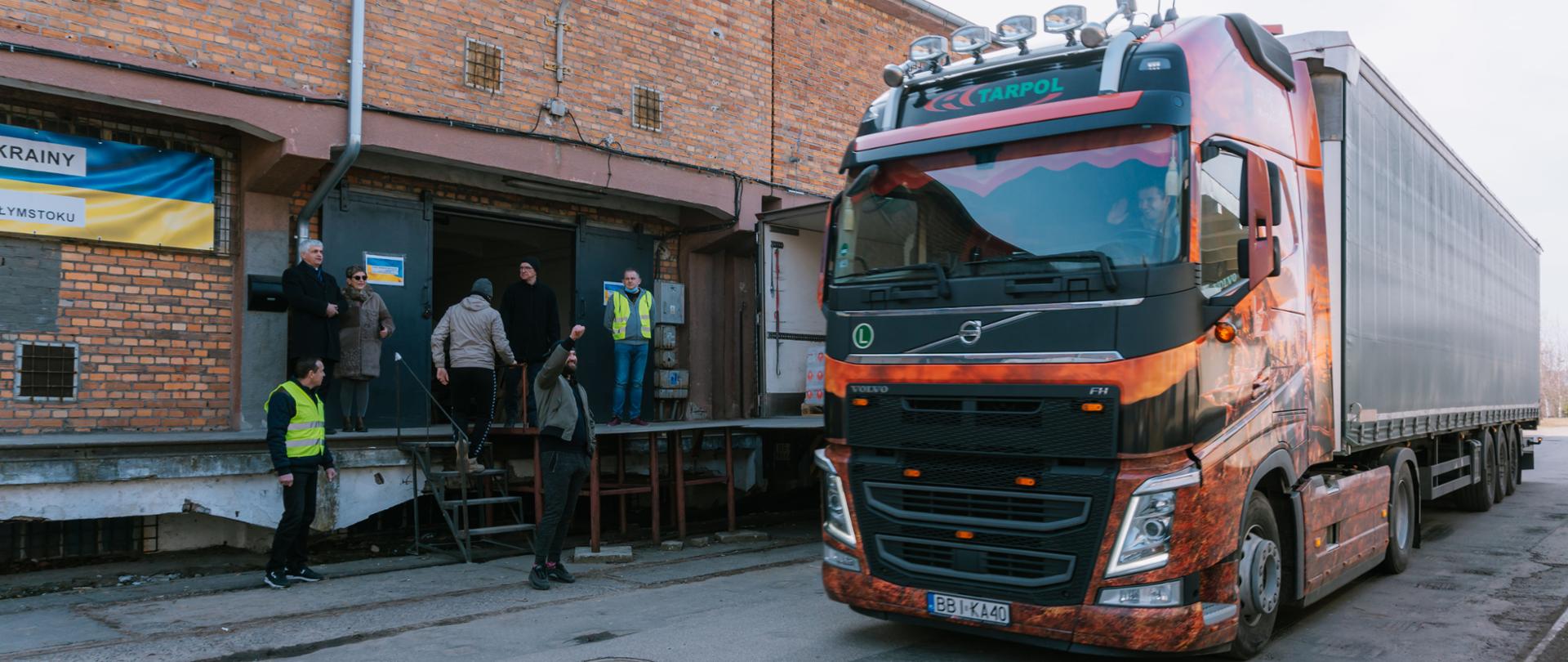 Wyruszył pierwszy transport darów na Ukrainę