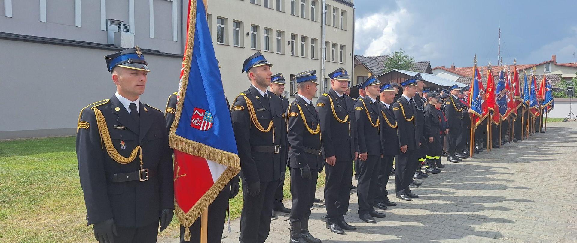 Powiatowe Obchody Dnia Strażaka w Szydłowcu
