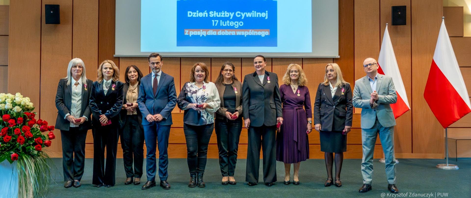 Odznaczenia dla pracowników PUW z okazji Dnia Służby Cywilnej