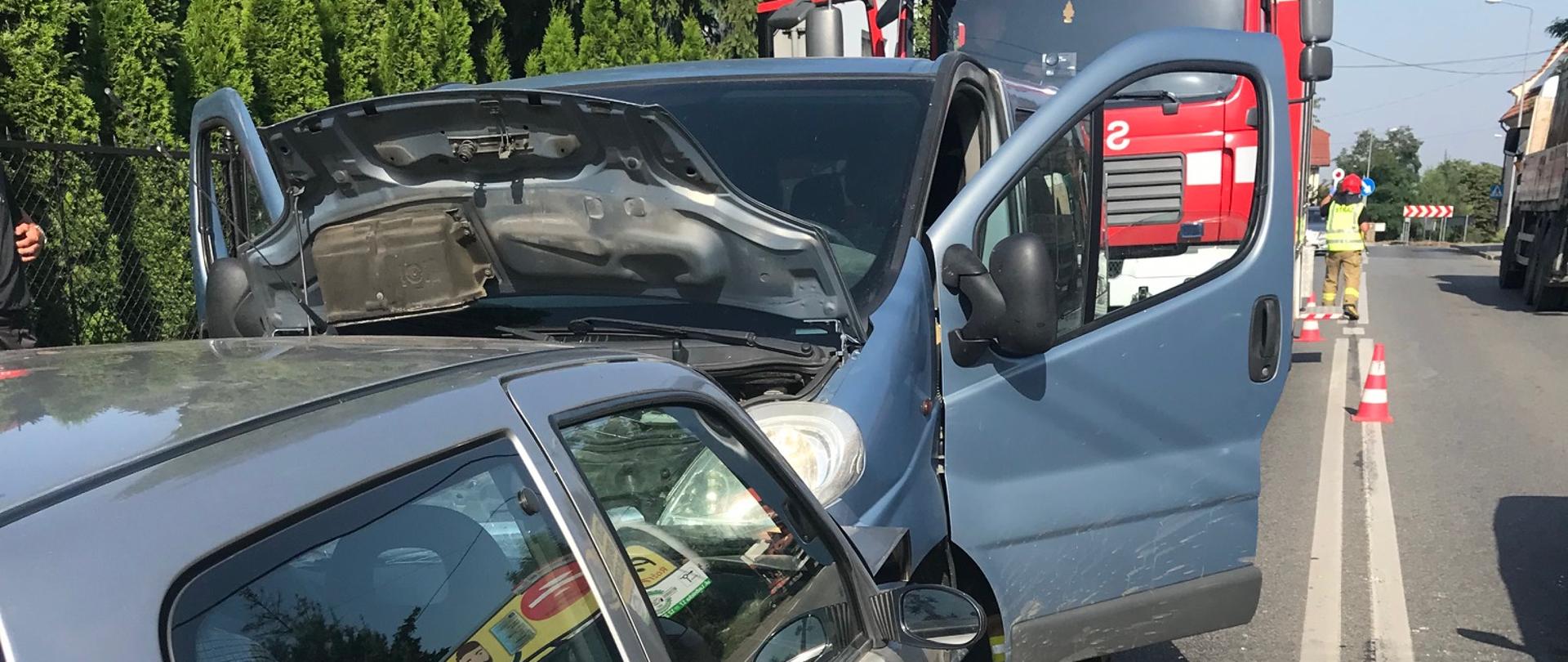 Zderzenie 2 samochodów