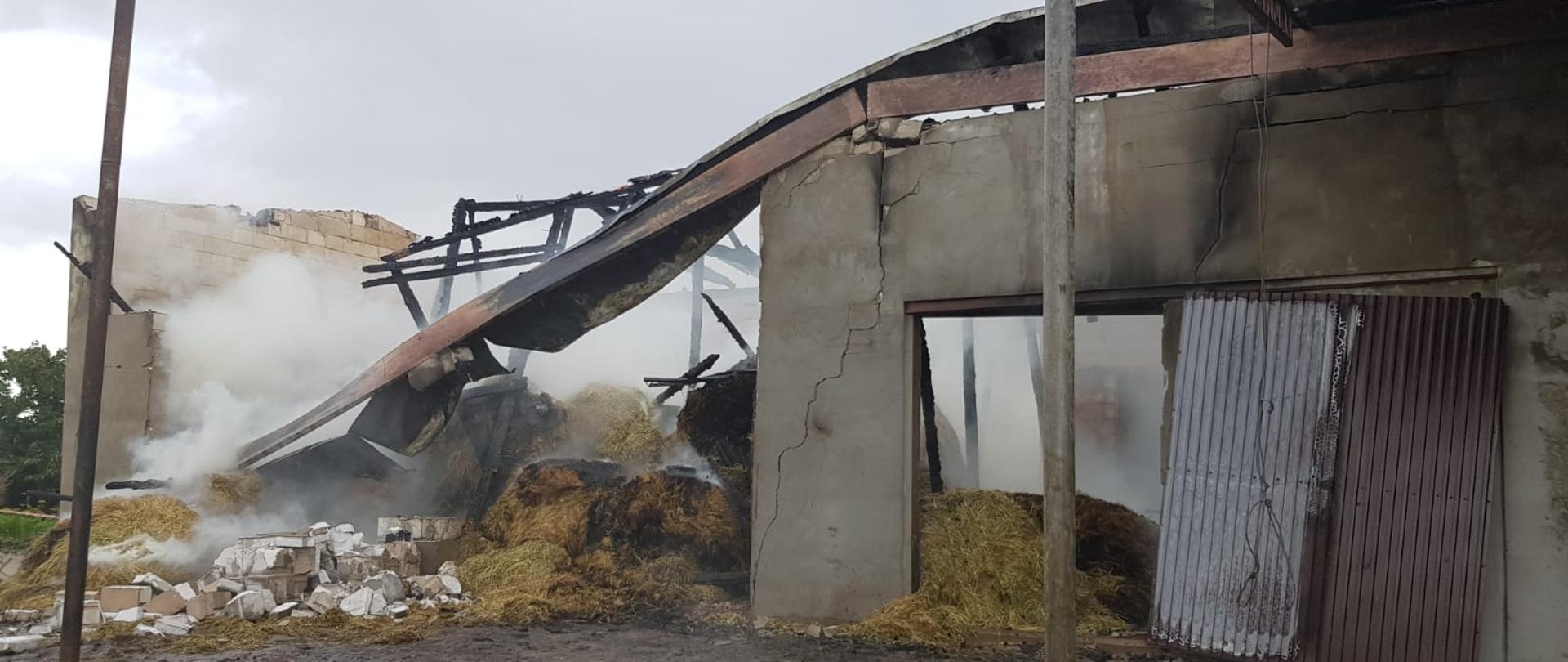 Pożar budynku inwentarskiego w Wiktorówku