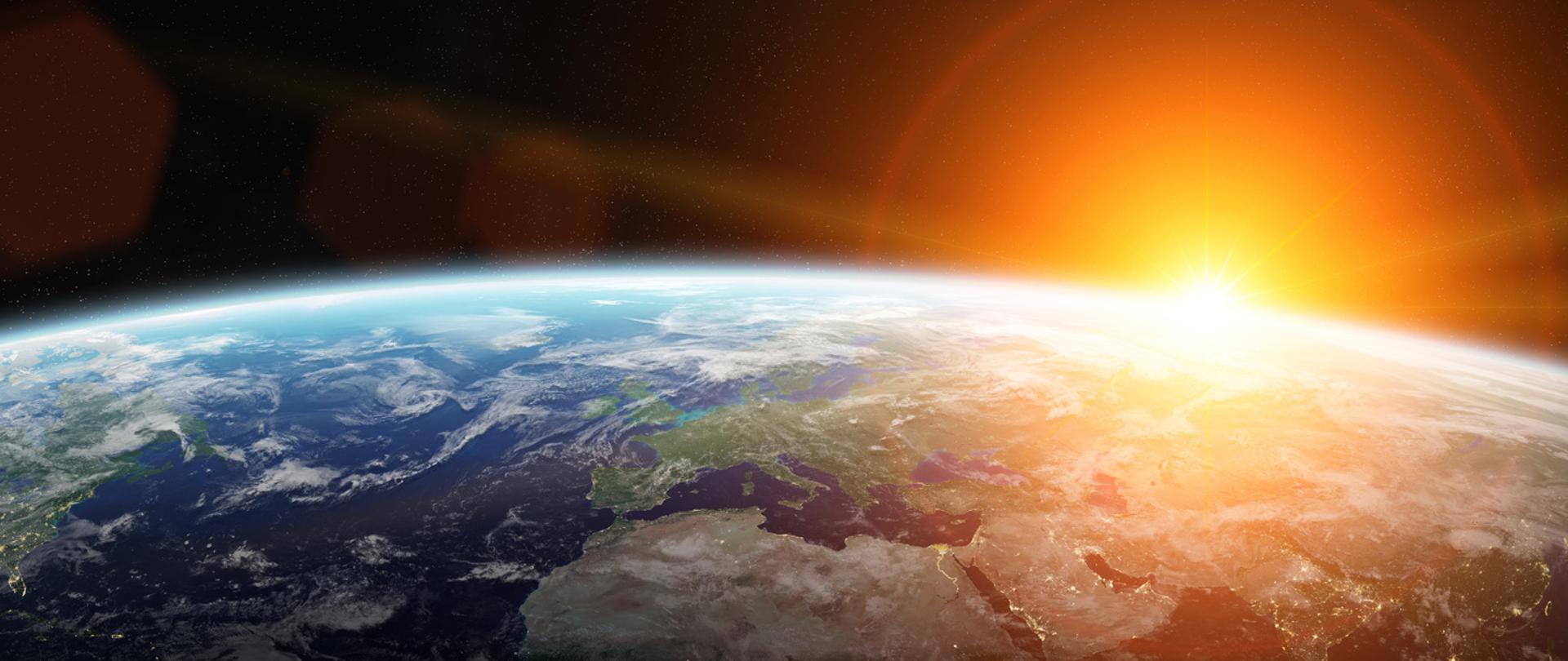 Ziemia i Słońce widziane z orbity