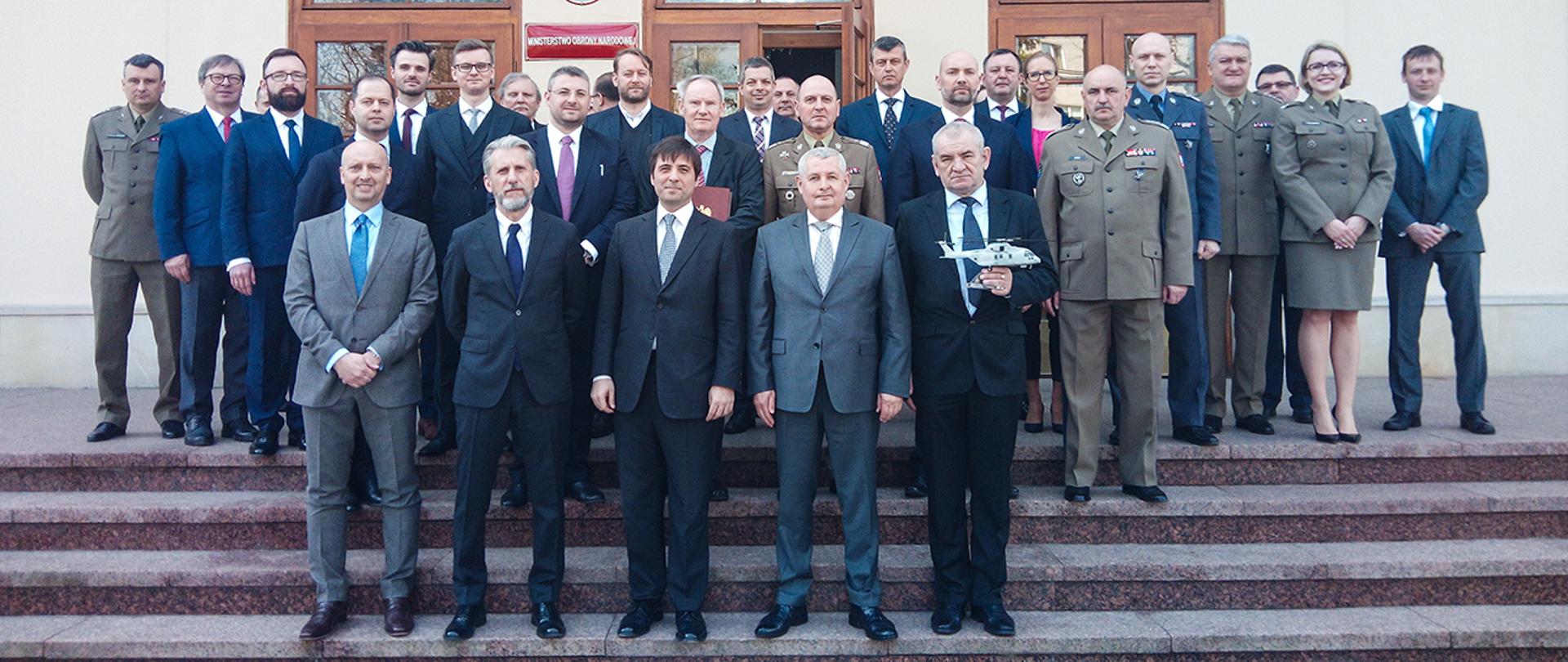 Powstanie centrum serwisowe dla śmigłowców do zwalczania okrętów podwodnych