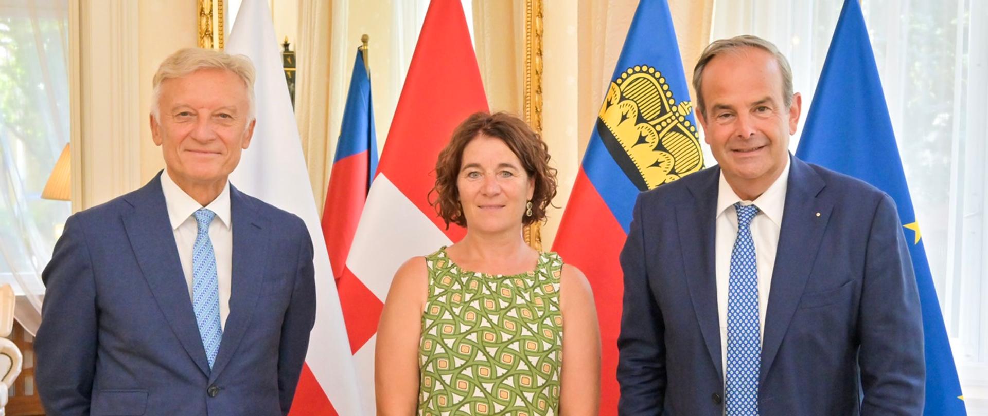 Na zdjęciu od lewej: Marek Prawda, Chargé d’affaires a.i. RP, Franziska Roth, Deputowana do Rady Kantonów oraz Gerhard Pfister, Deputowany do Rady Narodowej. 