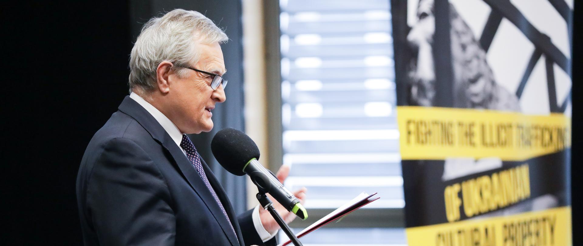 Międzynarodowe warsztaty poświęcone zwalczaniu nielegalnego handlu ukraińskimi dobrami kultury, fot. Danuta Matloch