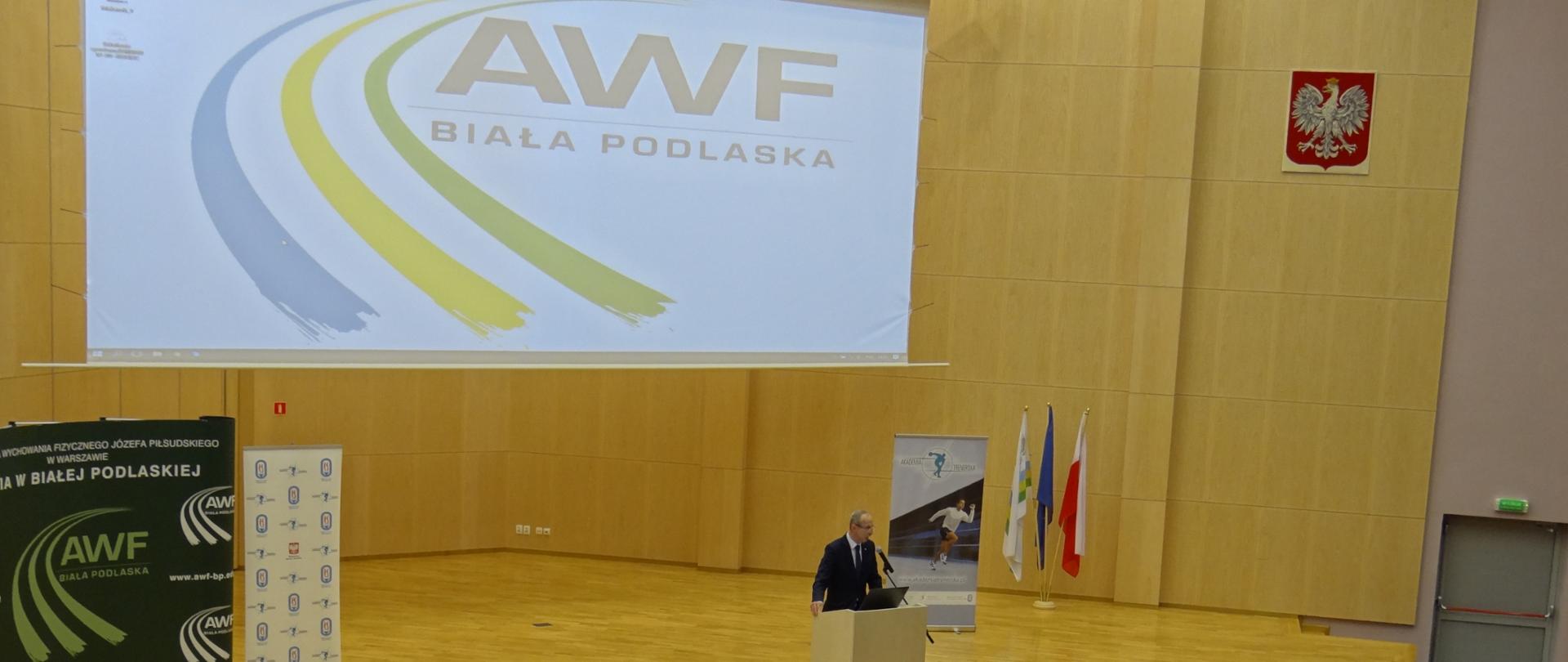 Konferencja szkoleniowa z udziałem podsekretarza stanu w MSiT – Jana Widery