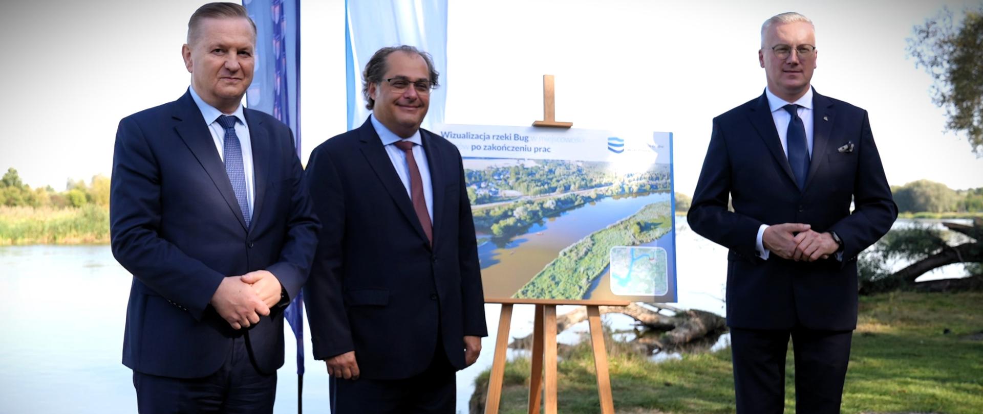 3 października 2023 r. Państwowe Gospodarstwo Wodne Wody Polskie przedstawiło wariantową koncepcję projektową zabezpieczenia erodowanego brzegu rzeki Bug w miejscowości Kuligów wraz z budową slipu dla jednostek pływających.