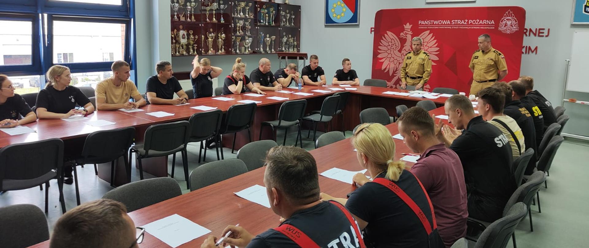 Druhowie podczas egzaminu KPP.