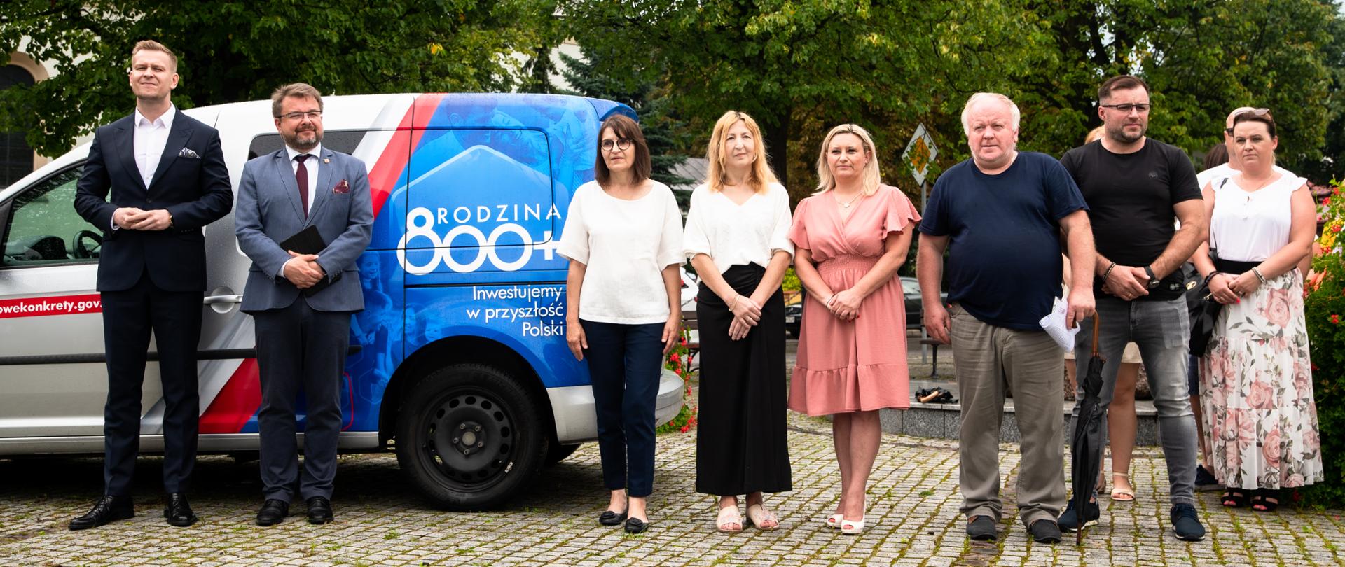 Zdjęcie wspólne uczestników konferencji 