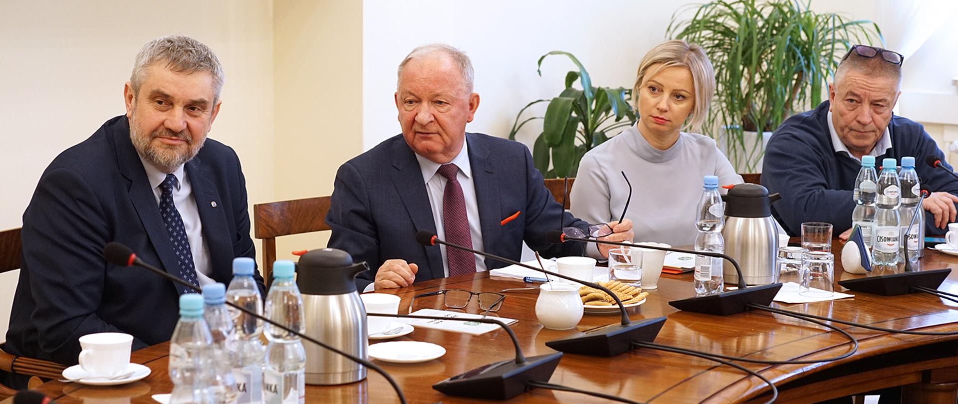 Minister Ardanowski systematycznie spotyka się z przedstawicielami związków i organizacji rolniczych