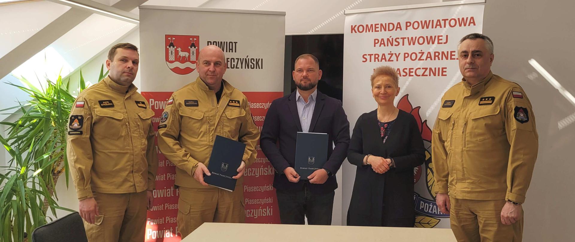 Podpisanie umowy o wsparcie finansowe Komendy Powiatowej PSP w Piasecznie