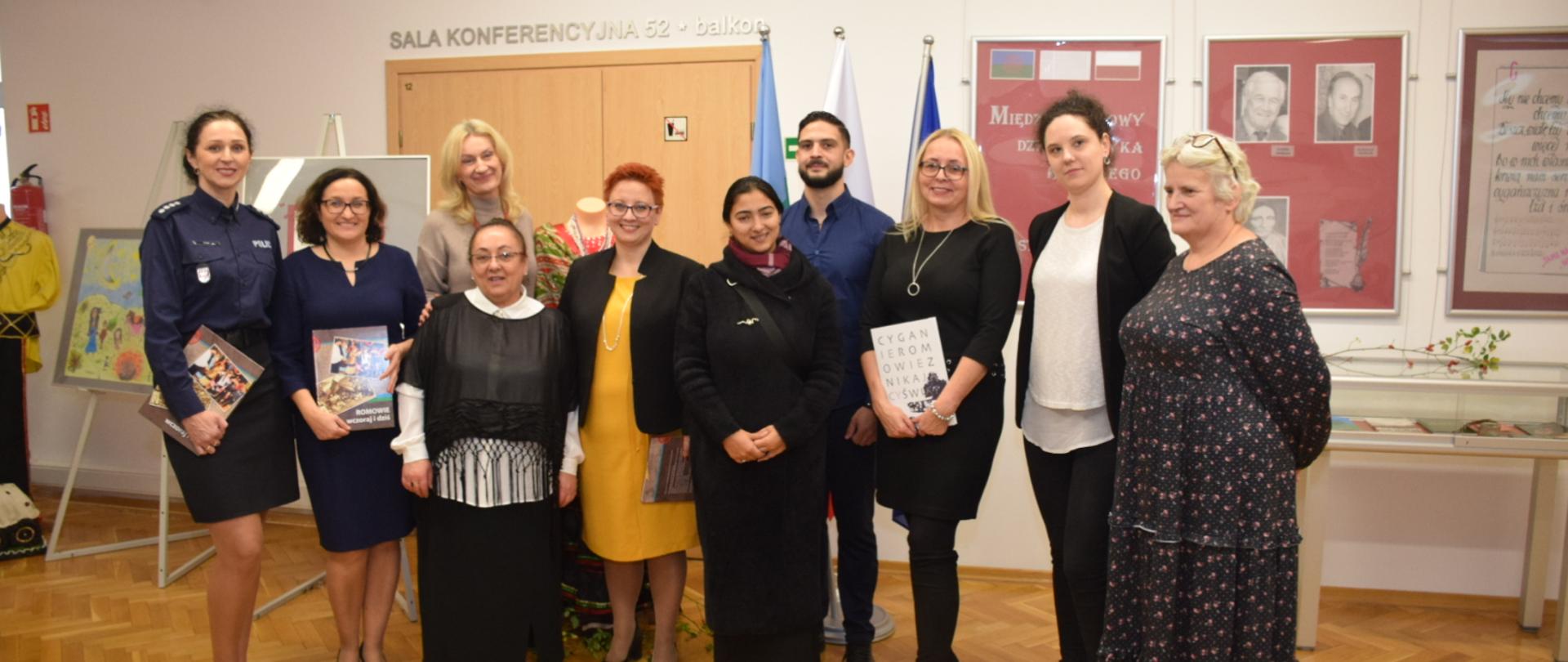 Wystawa poświęcona językowi i literaturze romskiej