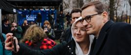Premier Mateusz Morawiecki podczas wizyty w Janowie Lubelskim 