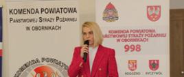 Wręczenie promes na dotację Młodzieżowych Drużyn Pożarniczych z terenu powiatu obornickiego.