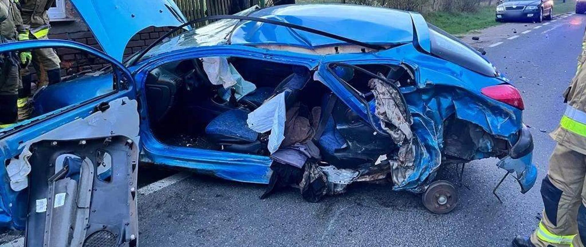 Wypadku 3 samochodów osobowych marki VOLKSWAGEN GOLF, PEUGEOT 206 i AUDI A6 na 78. kilometrze drogi wojewódzkiej nr 178 na wysokości miejscowości Lipa.