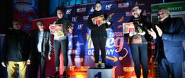 Laureatki XIII Biegu Ogniowego podczas ceremonii dekoracji na podium.