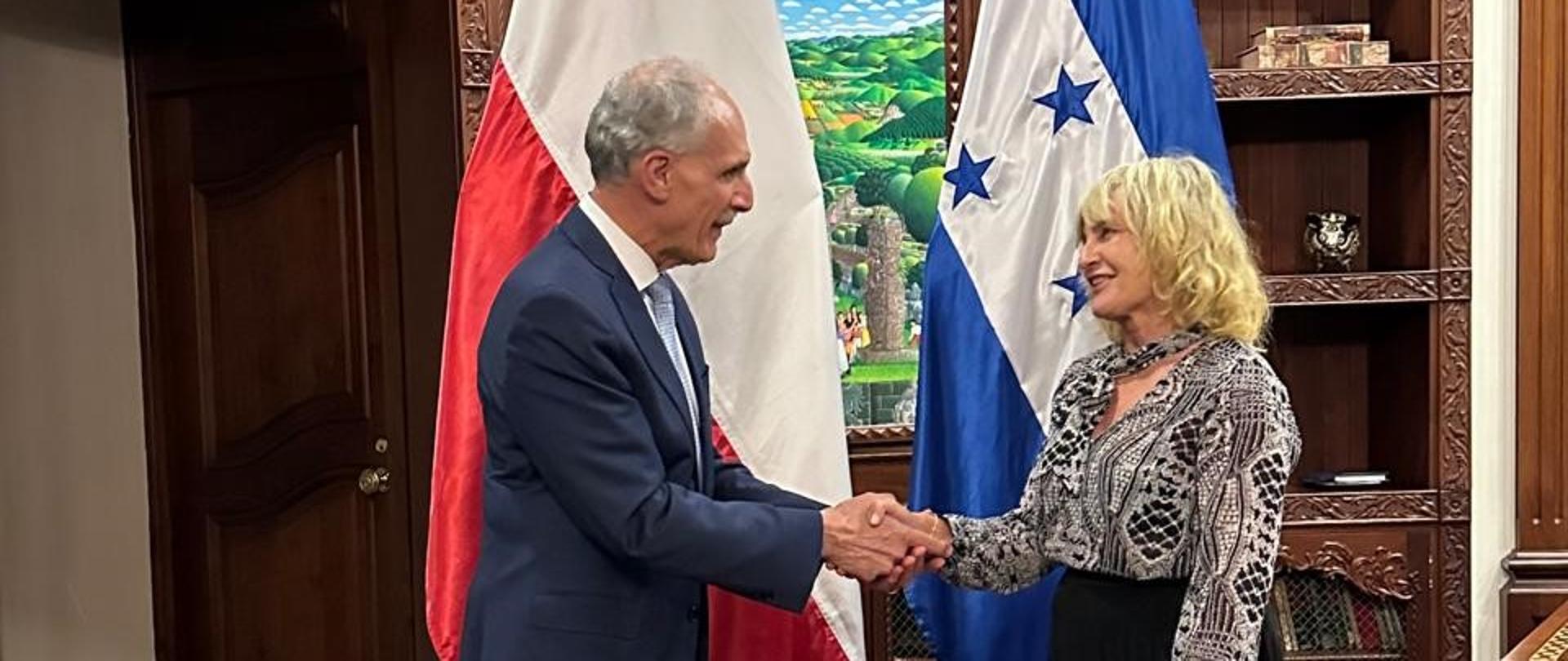Encuentro_con_Presidente_de_Honduras