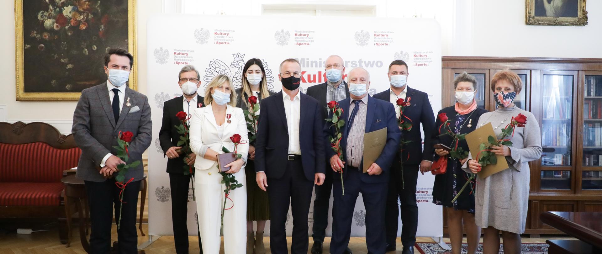 Pracownicy WFDiF w Warszawie odznaczeni za wybitne dokonania na rzecz kinematografii, fot. Danuta Matloch