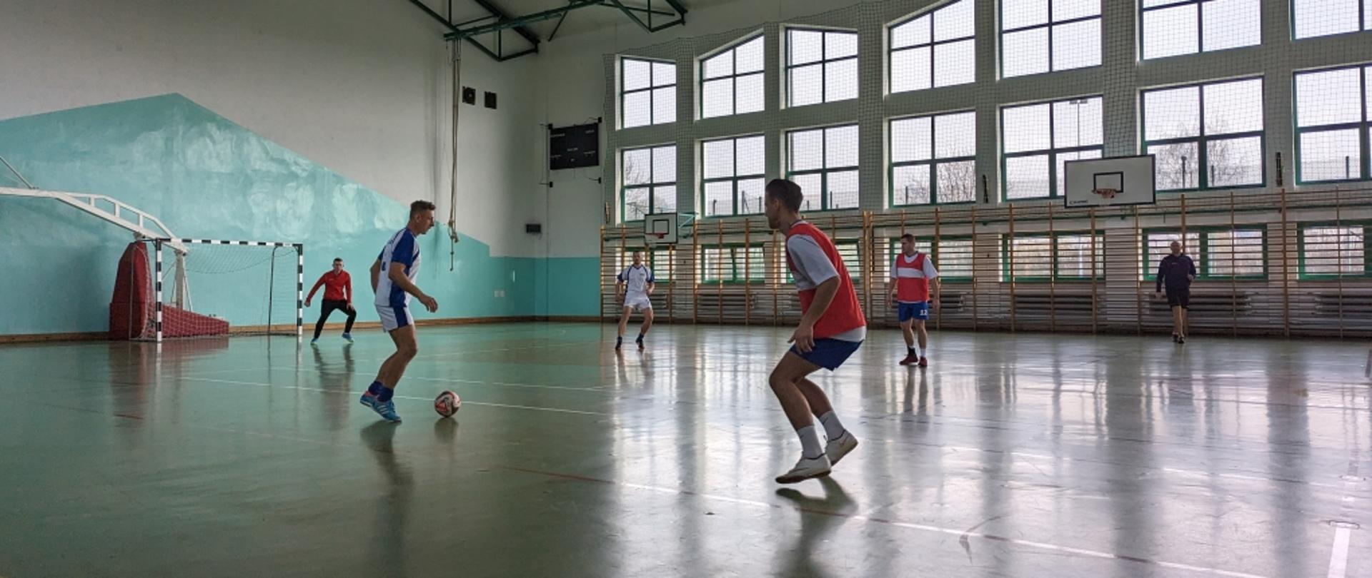 Eliminacje strefowe do XXI Mistrzostw Województwa Mazowieckiego Strażaków w Halowej Piłce Nożnej.