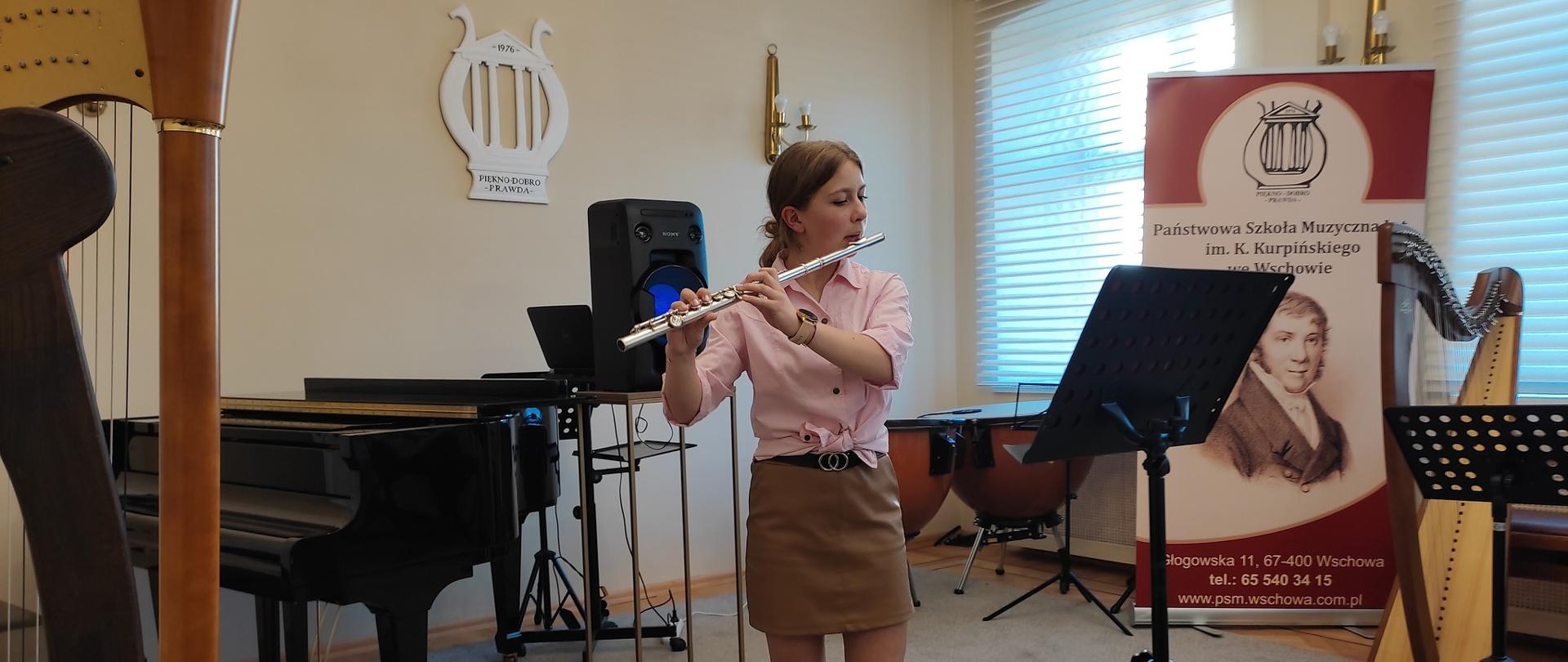 Zuzanna Stankowiak podczas występu na Koncercie muzyki filmowej.