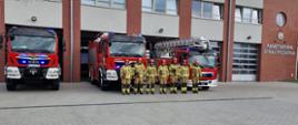 Na zdjęciu widoczna zmiana służbowa JRG PSP Gryfice, w tle samochody gaśnicze