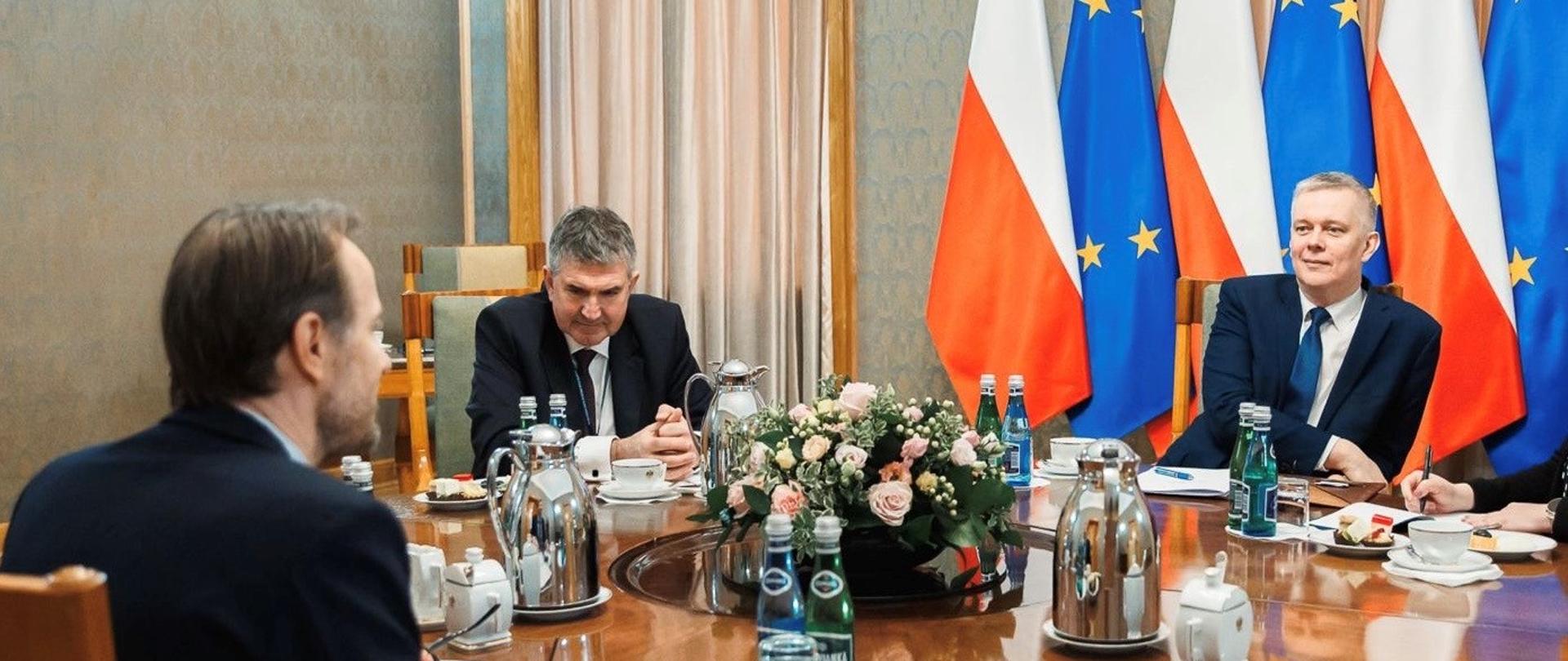 Spotkanie Ministra Tomasza Siemoniaka z Ambasadorem Szwecji.