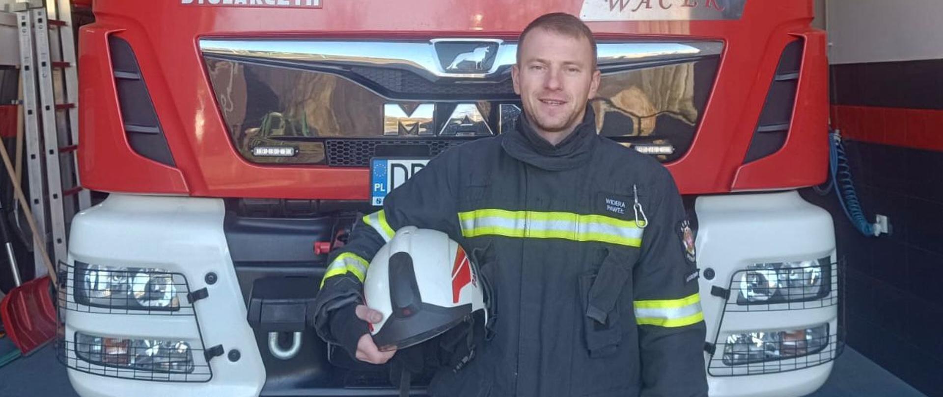 pożar mieszkania w Dzierżoniowie – bohaterska akcja strażaka ochotnika