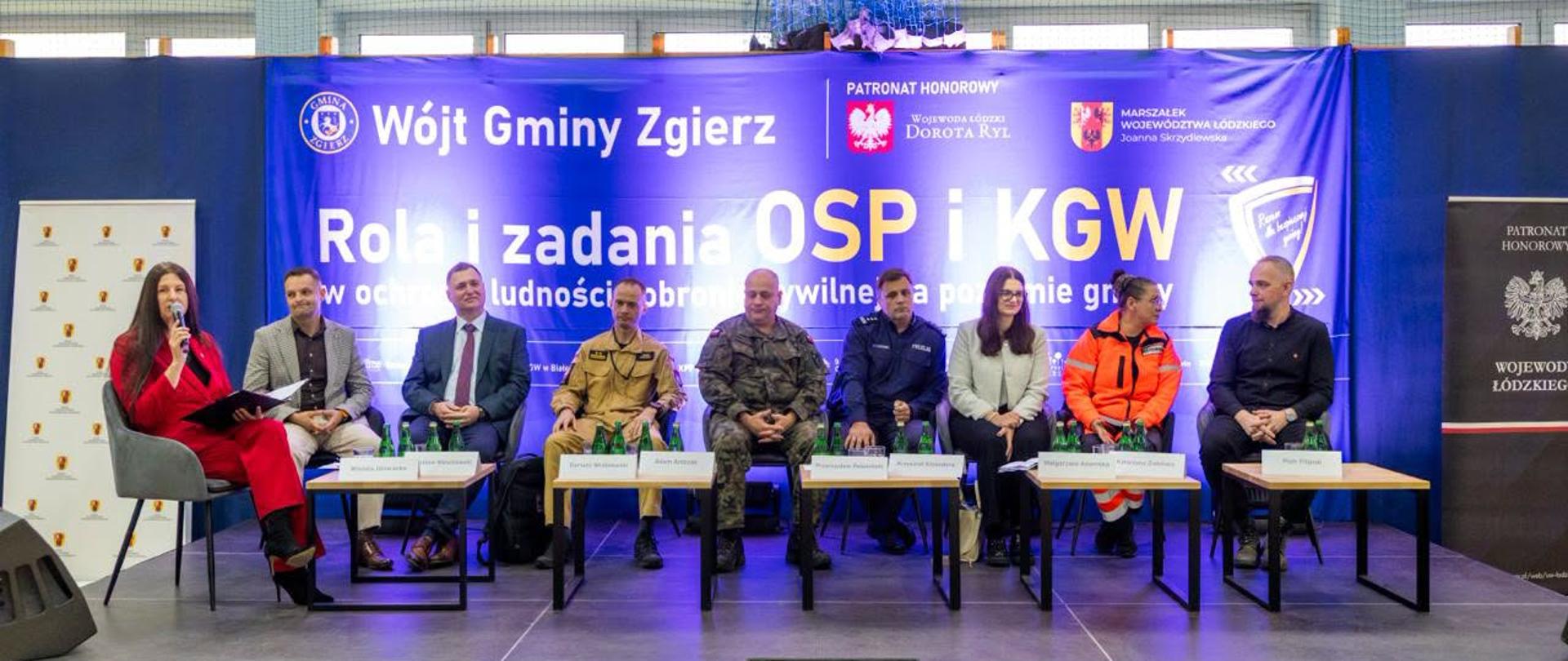 Uczestnicy panelu dyskusyjnego dotyczącego ochrony ludności i obrony cywilnej 