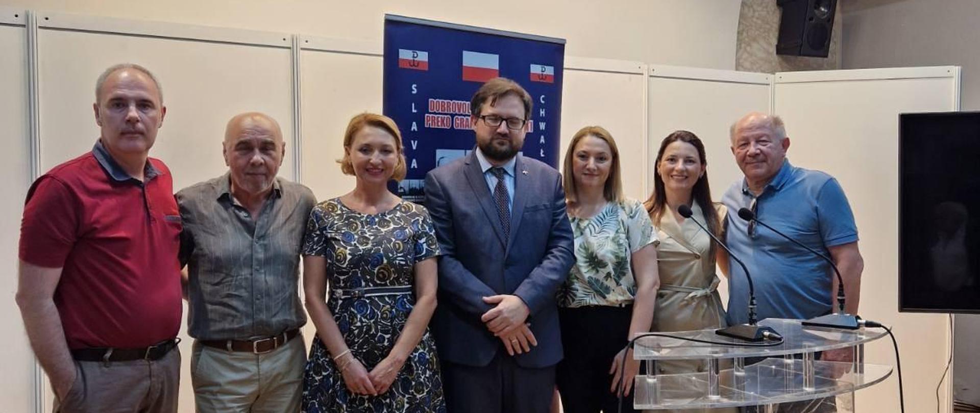 Dana 11. 06. u Niškom kulturnom centru održana je promocija srpskog izdanja „Izveštaja” kapetana Vitolda Pileckog. 