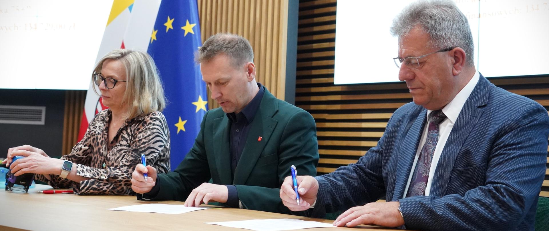 Podpisanie umów