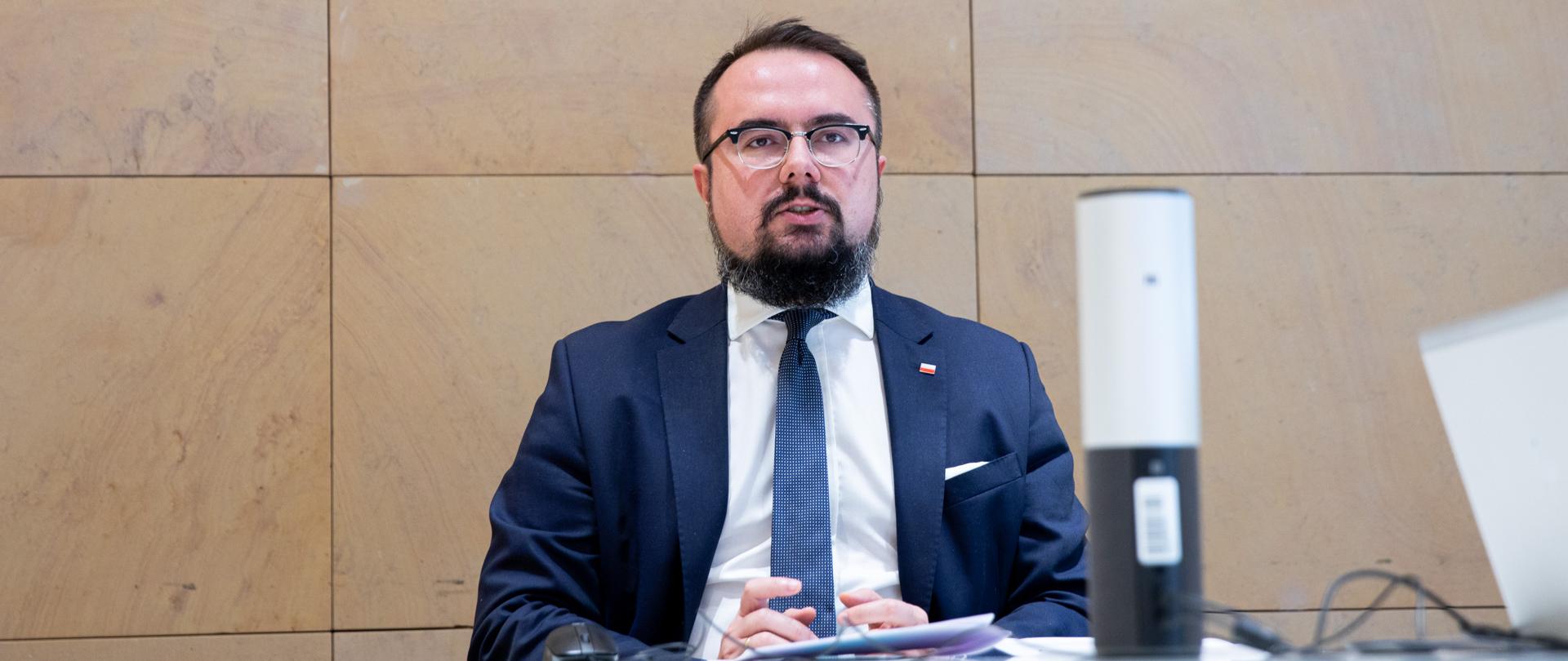 wiceminister Paweł Jabłoński na konferencji o Inicjatywie Trójmorza 