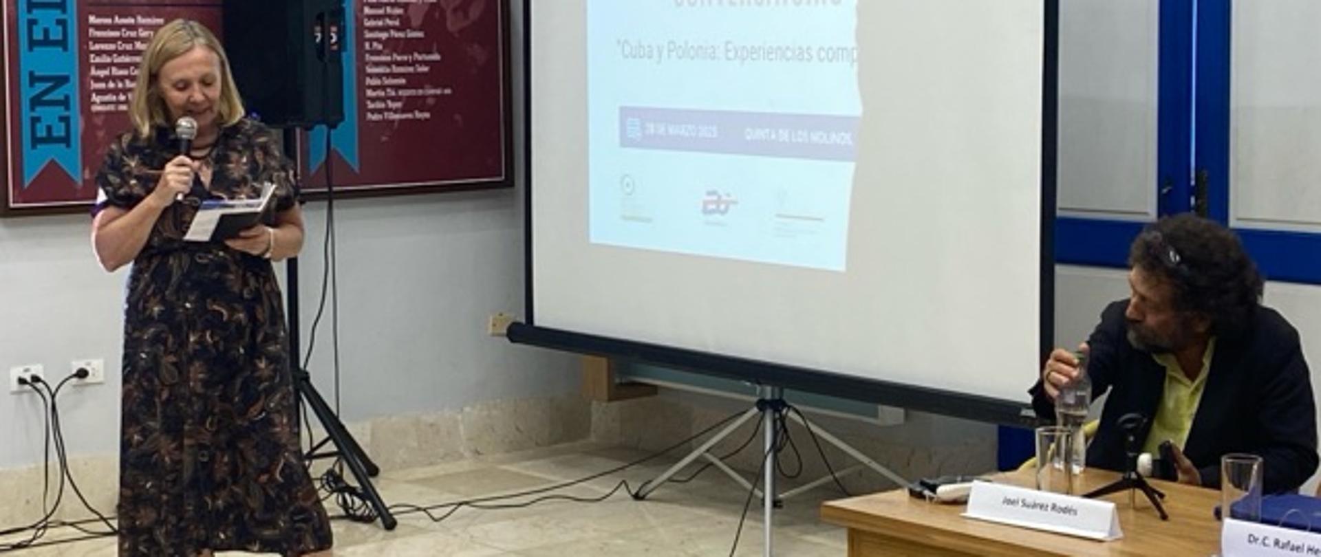 Cuba y Polonia: Experiencias comparadas