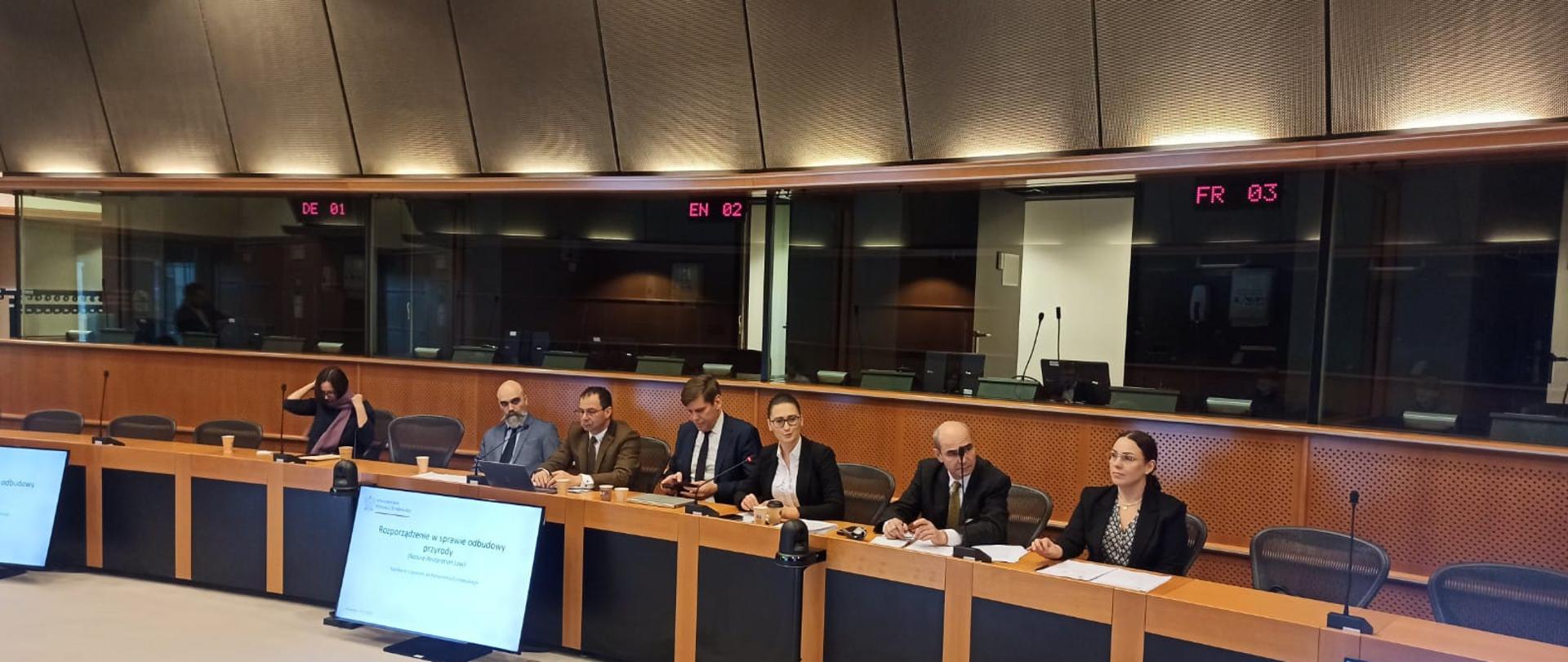 Wiceminister Małgorzata Golińska z polskimi europosłami o rozporządzeniu ws. odbudowy przyrody